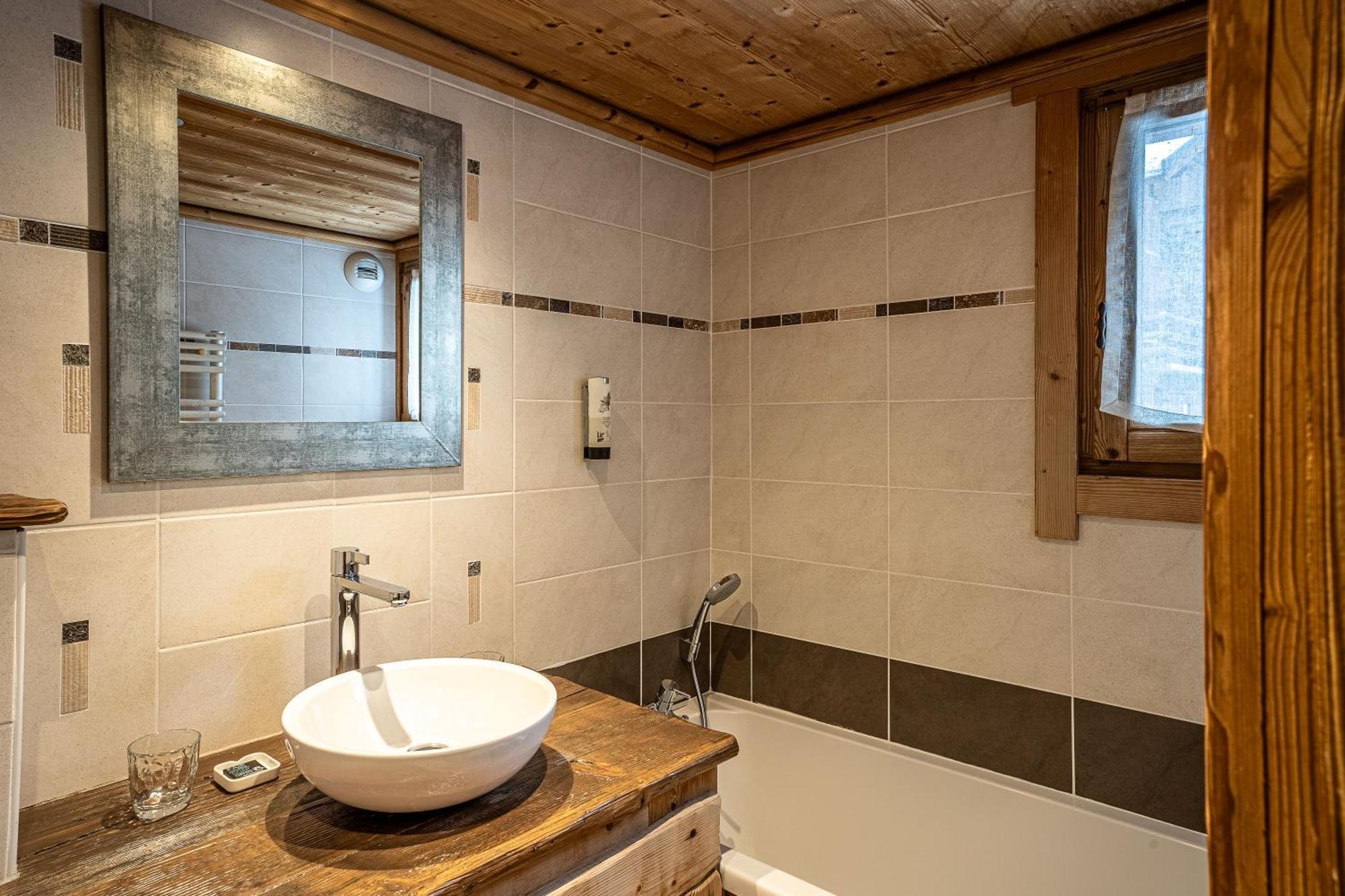 Chalet L'Ecureuil Мерибель Экстерьер фото